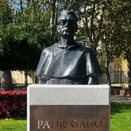 busto padre gago