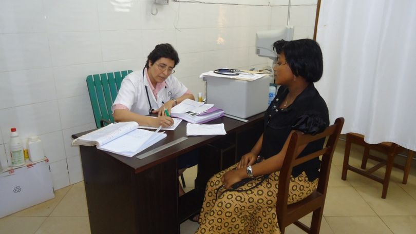 cristina antolin doctora africa