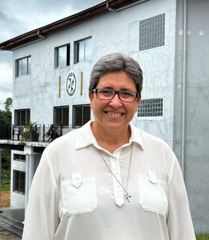 cristina antolin reelegida priora general