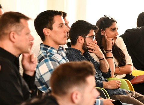 Bienaventurados los que escuchan la palabra