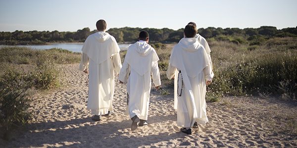 “Caminemos con alegría y pensemos en nuestro Salvador.” Pinceladas sobre la itinerancia dominicana
