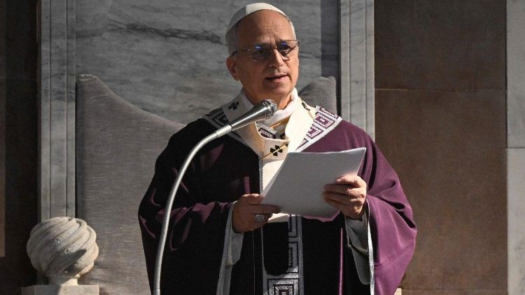leon-xiv-en-su-homilia-en-santa-sabina-en-la-ceniza-del-2026-ancho_completo