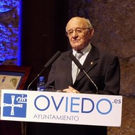 padre valdes hijo adoptivo