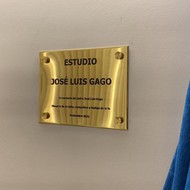 placa estudio padre gago