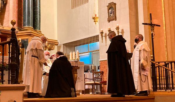 profesion y toma de habito fraternidad sacerdotal madrid
