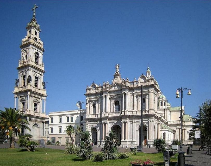 santuario-de-nuestra-senora-del-rosario-de-pompeya-ancho_completo