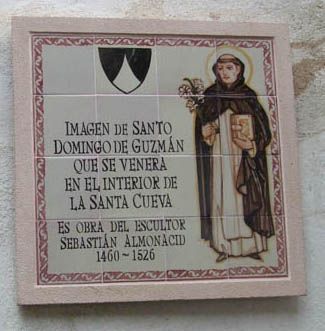 Dos nuevas placas de cerámica señalan las entradas