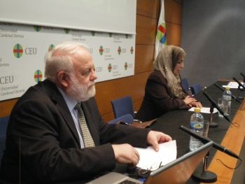 Encuentro sobre Familia, Religión y Postmodernidad