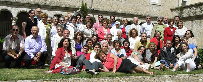 Foto de los participantes en el Encuentro de Familia Dominicana